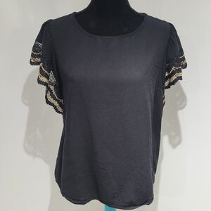 Gabby Isabella Women's Lace Flutter Sleeve Top Size Medium Black Gold Feminine